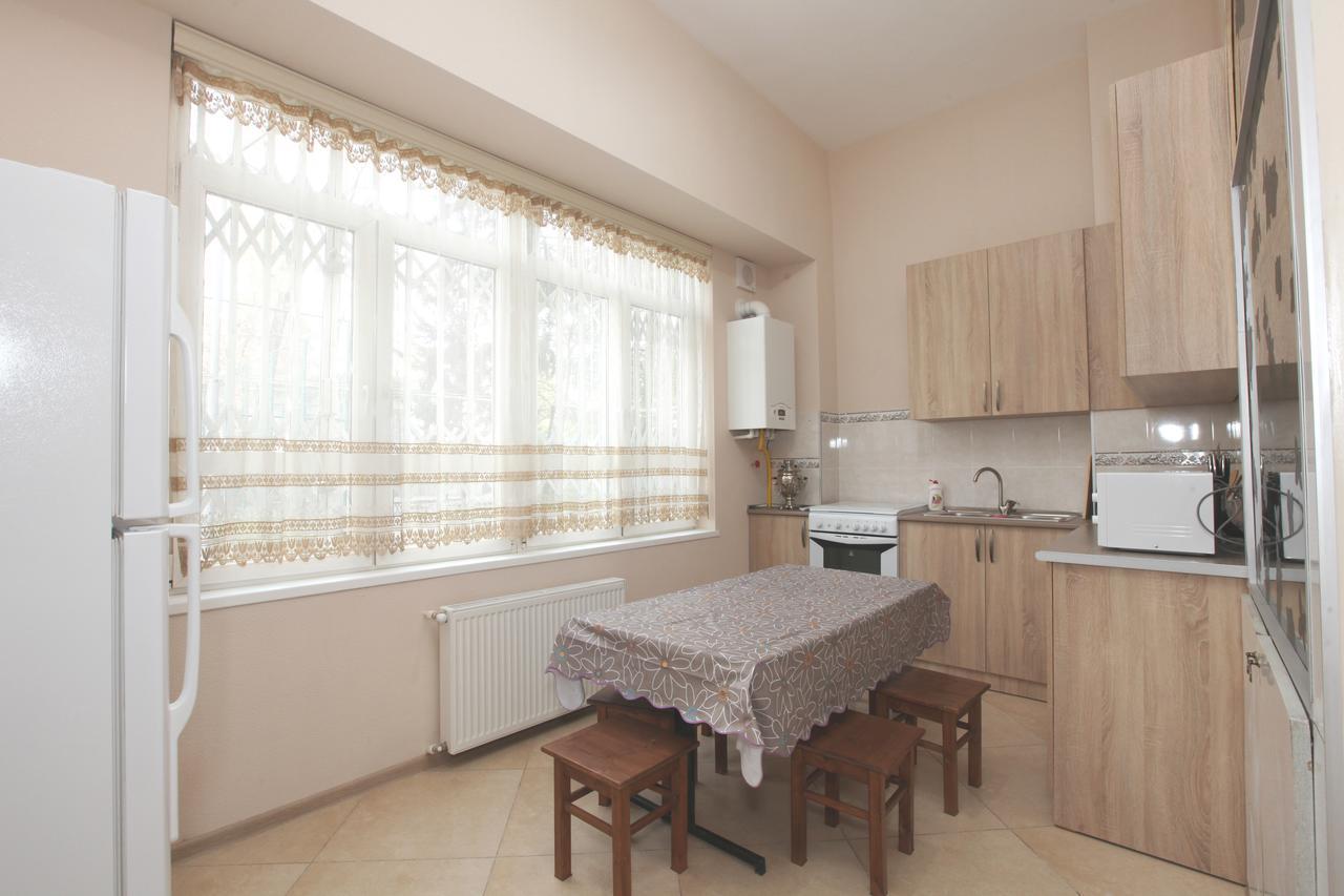 Apartment At Stalin House Tbilisi Buitenkant foto